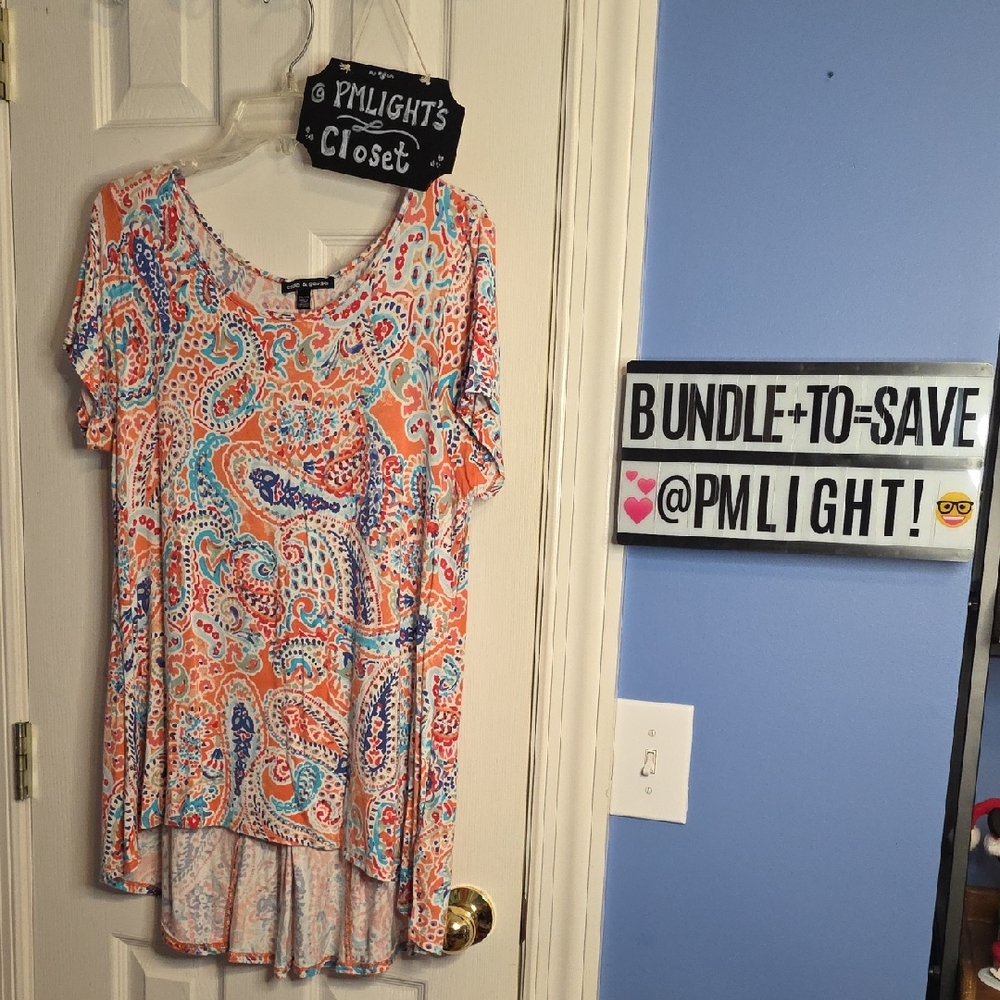 Cable & Gauge Colorful Paisley XL Tunic Top Short Sleeve